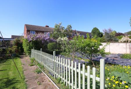 3 bedroom Semi-detached house for sale in Main Street, Normanton Le Heath, LE67