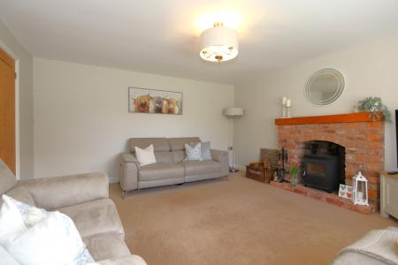 4 bedroom Detached house for sale in Main Street, Osgathorpe, LE12