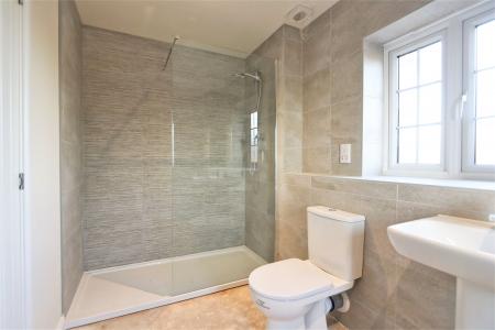 5 bedroom Detached house for sale in Redfern Road, Oakthorpe, DE12