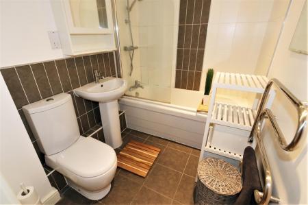 1 bedroom Flat for sale in Royal Mews, Ashby-De-La-Zouch, LE65