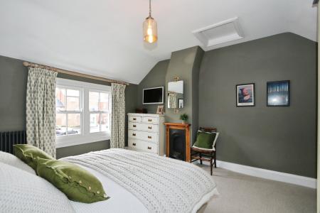 3 bedroom Terraced House for sale in Wood Street, Ashby-De-La-Zouch, LE65