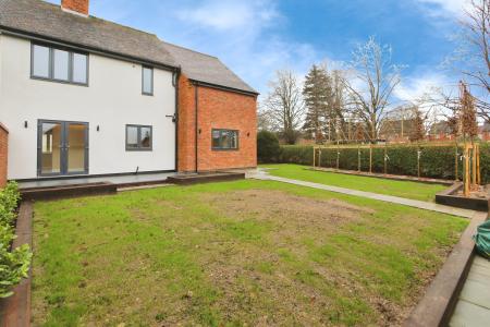 4 bedroom Semi-detached house for sale in Nettlefold Crescent, Melbourne, DE73