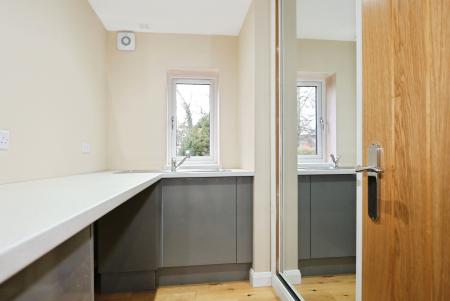 4 bedroom Semi-detached house for sale in Nettlefold Crescent, Melbourne, DE73