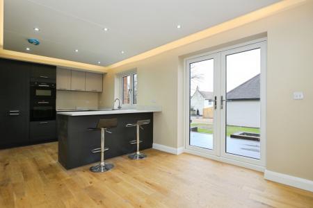 4 bedroom Semi-detached house for sale in Nettlefold Crescent, Melbourne, DE73