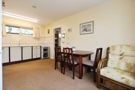 6 bedroom Detached house for sale in Leicester Road, New Packington, Ashby-De-La-Zouch, LE65