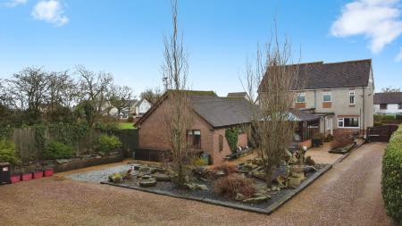 6 bedroom Detached house for sale in Leicester Road, New Packington, Ashby-De-La-Zouch, LE65