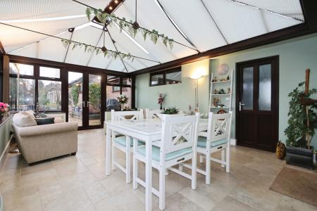 6 bedroom Detached house for sale in Leicester Road, New Packington, Ashby-De-La-Zouch, LE65