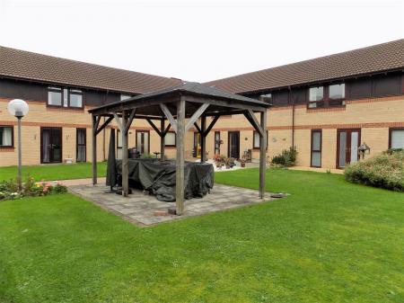 2 bedroom Property for sale in Harrison Court, Bingham