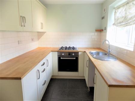 2 bedroom End of terrace house for sale in Langdale Grove, Bingham, Nottingham