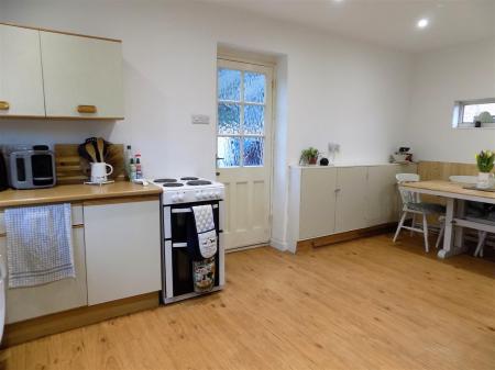 2 bedroom Terraced House for sale in Hoe View Road, Cropwell Bishop, Nottingham