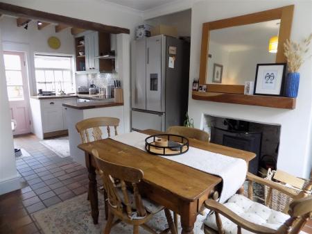 2 bedroom Character Property for sale in Main Street, East Bridgford, Nottingham