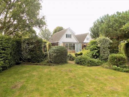 3 bedroom Detached house for sale in Bowbridge Gardens, Bottesford, Nottingham