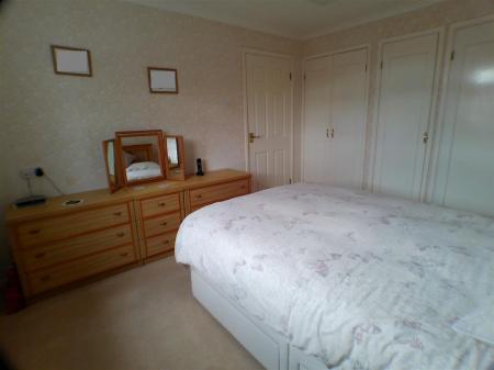 2 bedroom Detached bungalow for sale in Glendoe Grove, Bingham