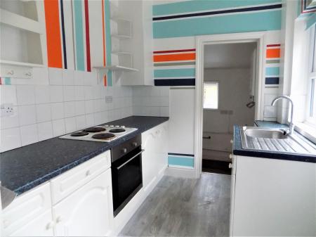 2 bedroom Semi-detached house for sale in Long Acre, Bingham, Nottingham