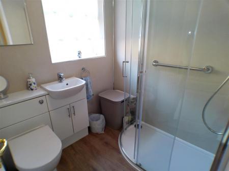 2 bedroom Detached bungalow for sale in Glendoe Grove, Bingham, Nottingham