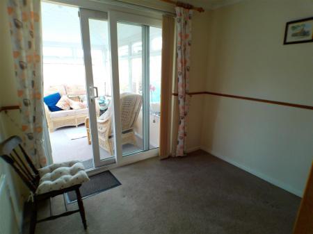 2 bedroom Detached bungalow for sale in Glendoe Grove, Bingham, Nottingham
