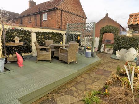 2 bedroom Cottage for sale in Kneeton Road, East Bridgford, Nottingham