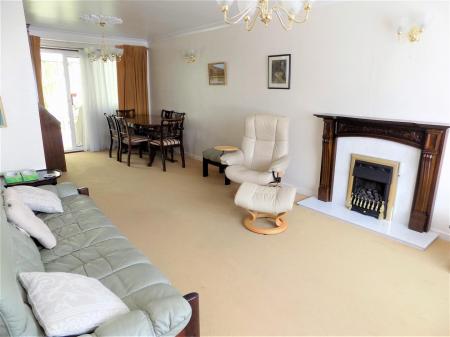 3 bedroom Detached house for sale in Wyggeston Road, Bottesford, Nottingham