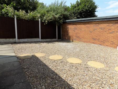 2 bedroom Bungalow for sale in Wychwood Road, Bingham, Nottingham