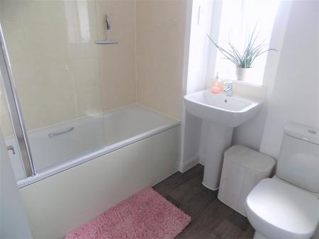 3 bedroom Semi-detached house for sale in Bluebell Avenue, Cotgrave