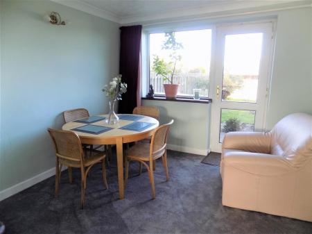 4 bedroom Detached house for sale in Priors Close, Bingham, Nottingham