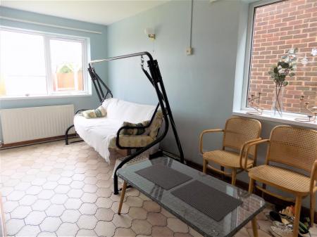 4 bedroom Detached house for sale in Priors Close, Bingham, Nottingham