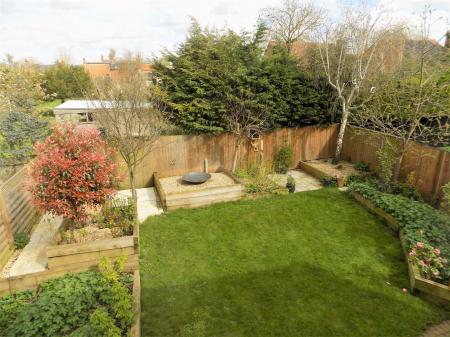 4 bedroom Detached house for sale in Lime Grove, Bottesford, Nottingham