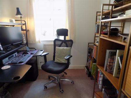 4 bedroom Detached house for sale in Lime Grove, Bottesford, Nottingham