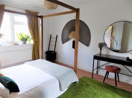 4 bedroom Detached house for sale in Lime Grove, Bottesford, Nottingham