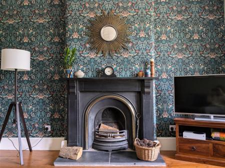 4 bedroom Character Property for sale in Saxondale Drive, Upper Saxondale, Radcliffe-On-Trent, Nottingham