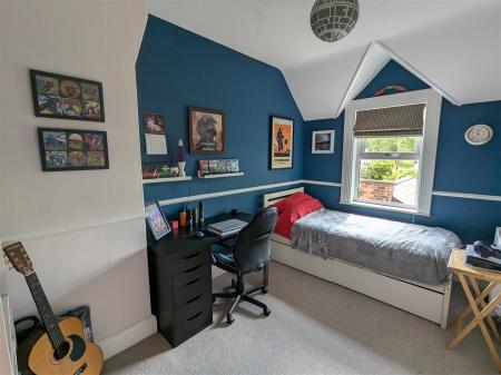 4 bedroom Character Property for sale in Saxondale Drive, Upper Saxondale, Radcliffe-On-Trent, Nottingham