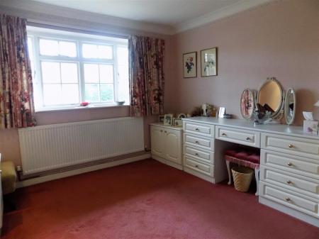 3 bedroom Detached bungalow for sale in Mill Lane, Orston