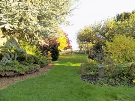 3 bedroom Detached bungalow for sale in Mill Lane, Orston