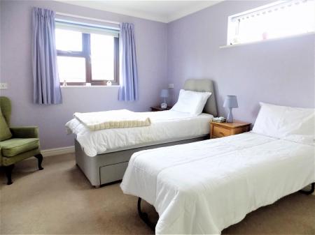 3 bedroom Bungalow for sale in Long Acre East, Bingham, Nottingham