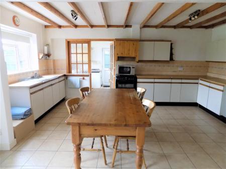 4 bedroom Property for sale in Harby Lane, Plungar