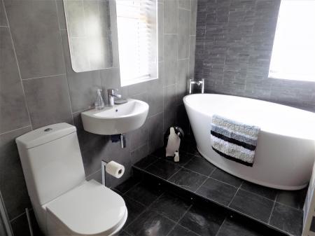 4 bedroom Bungalow for sale in Banks Crescent, Bingham