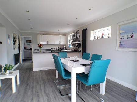 3 bedroom Detached bungalow for sale in Church Street, Granby