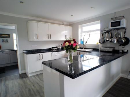 3 bedroom Detached bungalow for sale in Church Street, Granby