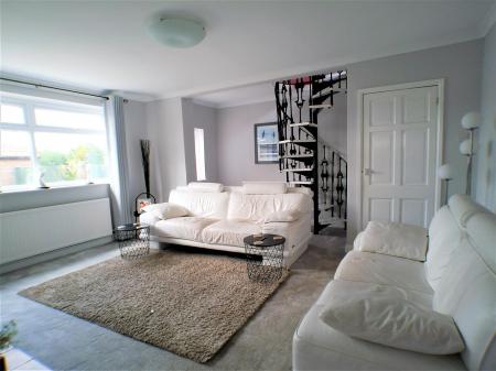 3 bedroom Detached bungalow for sale in Church Street, Granby