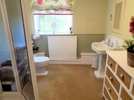 3 bedroom Detached house for sale in Grantham Road, Whatton