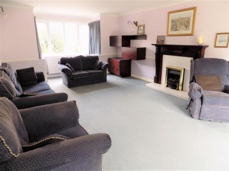 4 bedroom Detached house for sale in Riverside Walk, Bottesford