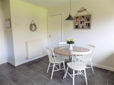 4 bedroom Detached house for sale in Barkestone Lane, Bottesford