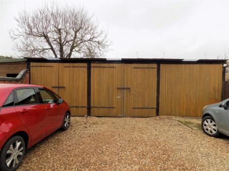 5 bedroom Detached house for sale in Pinfold Lane, Bottesford