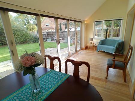 5 bedroom Detached house for sale in Wimbishthorpe Close, Bottesford, Nottingham