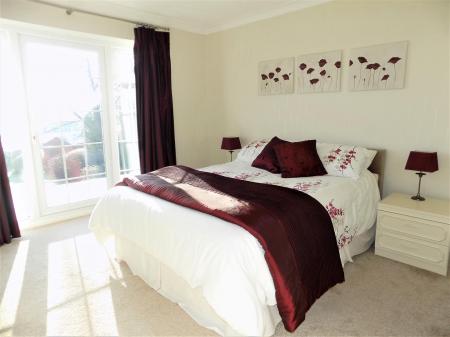 5 bedroom Detached house for sale in Woods Lane, Flintham, Newark
