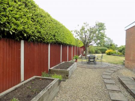 5 bedroom Detached house for sale in Woods Lane, Flintham, Newark