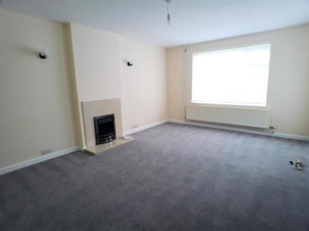 3 bedroom Detached house for sale in Inholms Gardens, Flintham, Newark