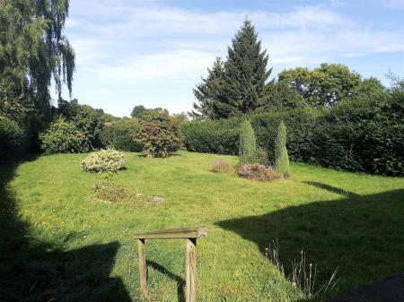 3 bedroom Detached house for sale in Inholms Gardens, Flintham, Newark