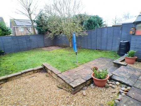 2 bedroom Semi-detached house for sale in Grizedale Grove, Bingham, Nottingham