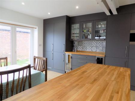 3 bedroom Semi-detached bungalow for sale in Fields Drive, Aslockton, Nottingham